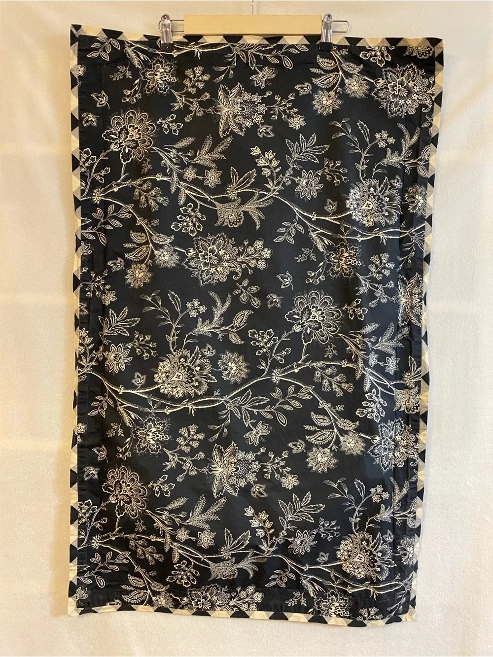Set of 2 American Living 100% cotton black tan gingham plaid floral King shams